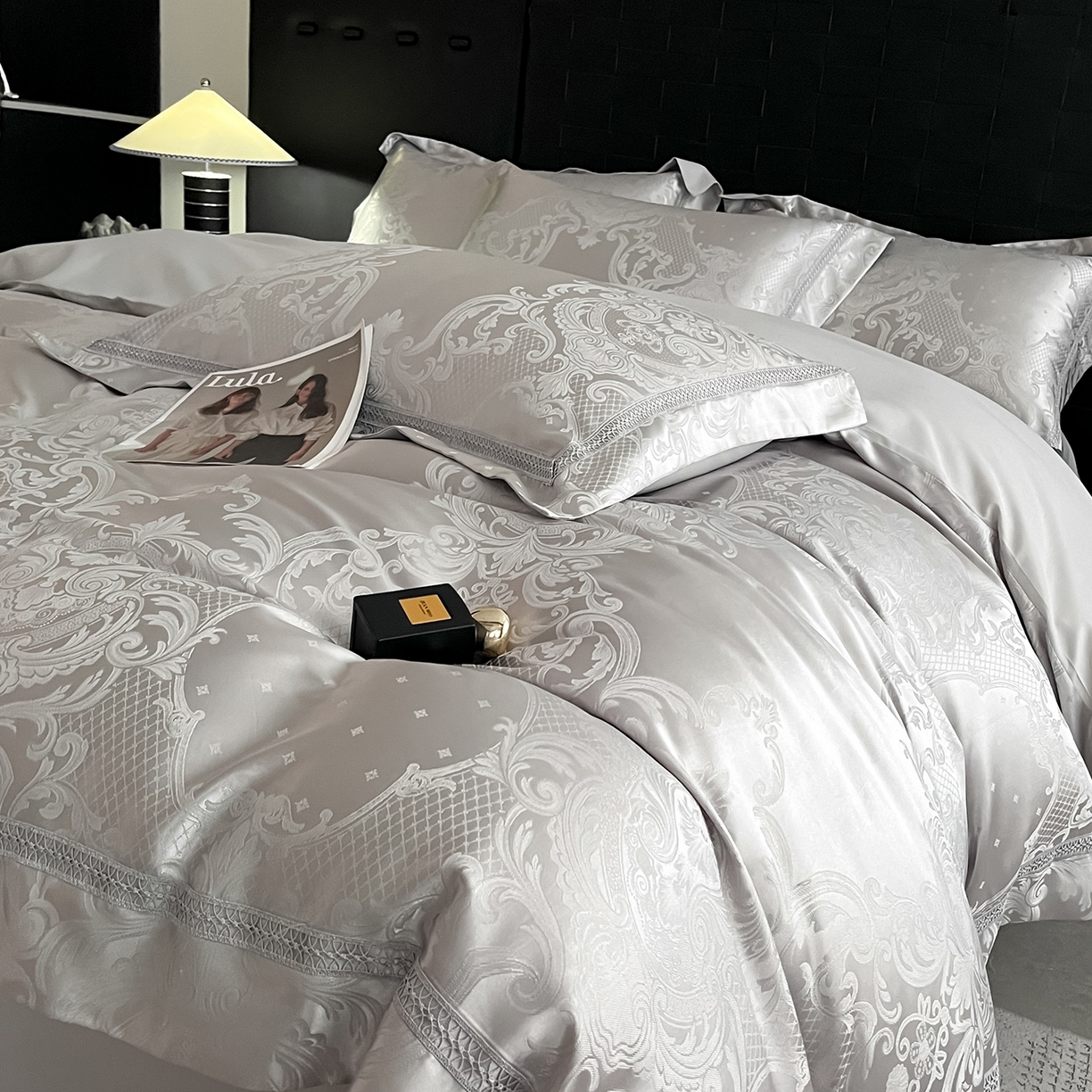 91家纺网 家纺一手货源 找家纺 置顶家纺 2025新款维纳斯系列亲肤提花四件套-实拍 维纳斯-山灰