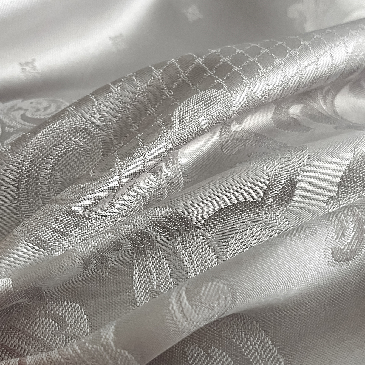 91家纺网 家纺一手货源 找家纺 置顶家纺 2025新款维纳斯系列亲肤提花四件套-实拍 维纳斯-山灰