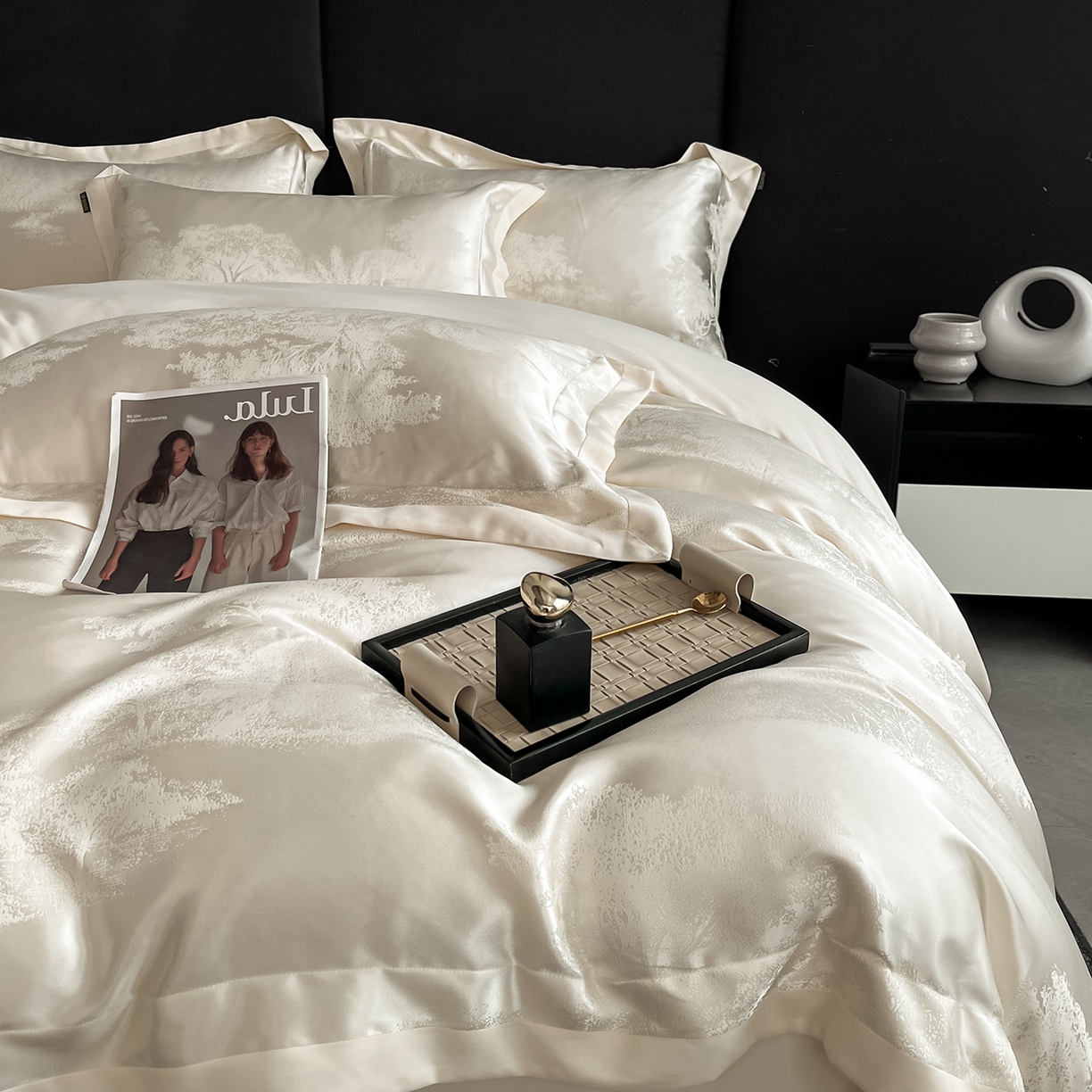 91家纺网 家纺一手货源 找家纺 置顶家纺 2025新款欧若拉亲肤提花四件套 欧若拉-奶昔白