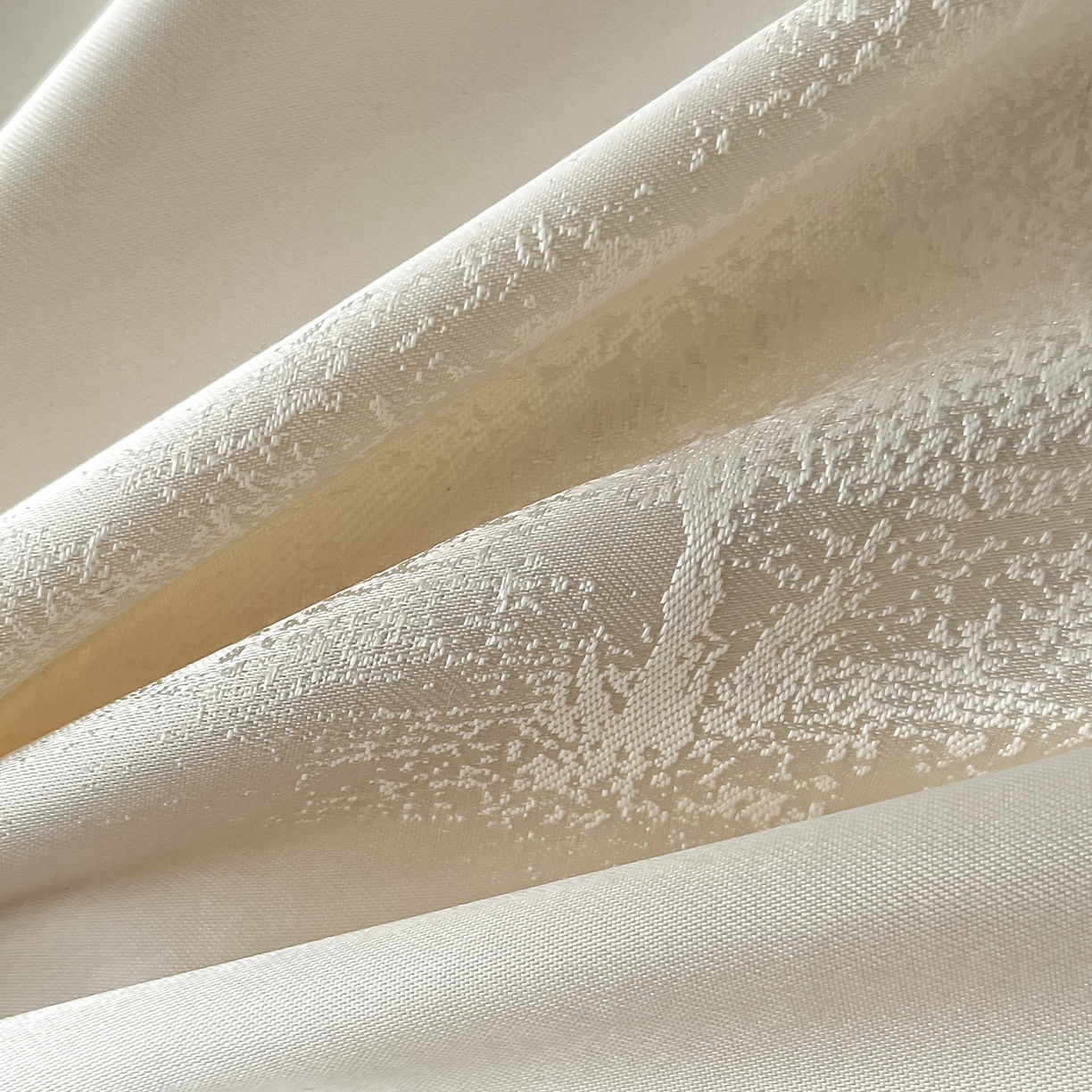 91家纺网 家纺一手货源 找家纺 置顶家纺 2025新款欧若拉亲肤提花四件套 欧若拉-奶昔白