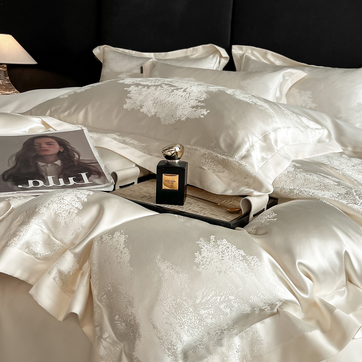 91家纺网 家纺一手货源 找家纺 置顶家纺 2025新款欧若拉亲肤提花四件套 欧若拉-奶昔白