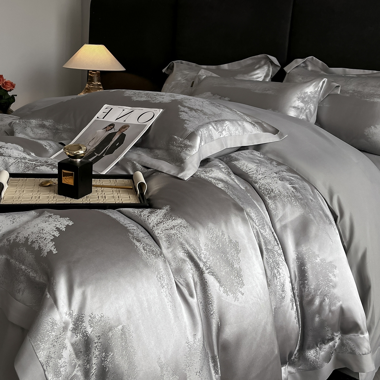 91家纺网 家纺一手货源 找家纺 置顶家纺 2025新款欧若拉亲肤提花四件套 欧若拉-高级灰