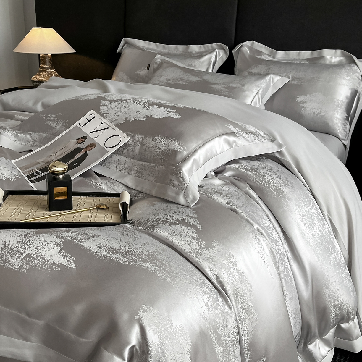 91家纺网 家纺一手货源 找家纺 置顶家纺 2025新款欧若拉亲肤提花四件套 欧若拉-山灰