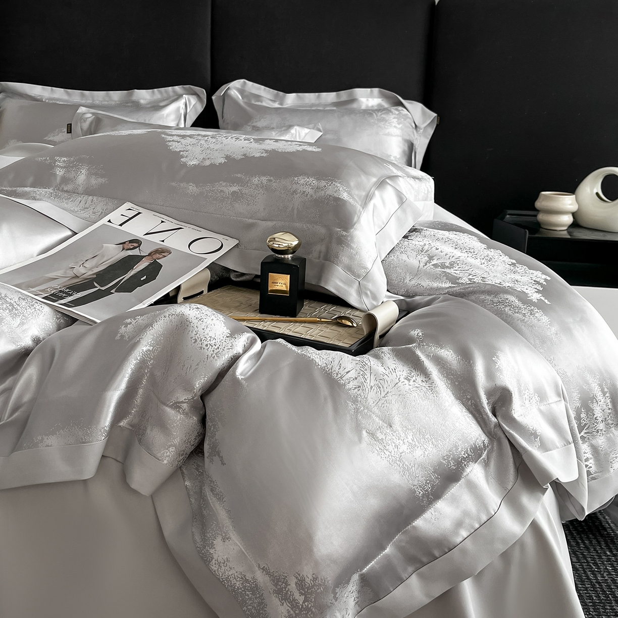 91家纺网 家纺一手货源 找家纺 置顶家纺 2025新款欧若拉亲肤提花四件套 欧若拉-山灰