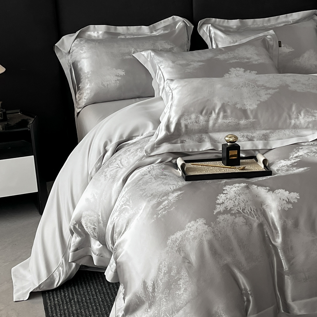 91家纺网 家纺一手货源 找家纺 置顶家纺 2025新款欧若拉亲肤提花四件套 欧若拉-山灰