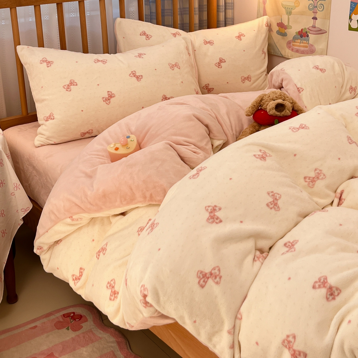 91家纺网 家纺一手货源 找家纺 蓝极人 2025新款牛奶绒印花四件套 D桃漾绮梦