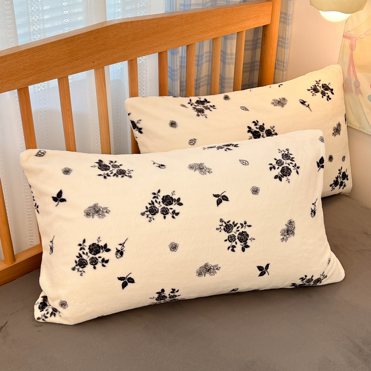 91家纺网 家纺一手货源 找家纺 蓝极人 2025新款牛奶绒印花四件套 D花汐