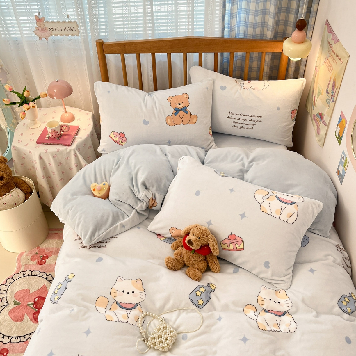 91家纺网 家纺一手货源 找家纺 蓝极人 2025新款牛奶绒印花四件套 D星喵萌熊甜梦园