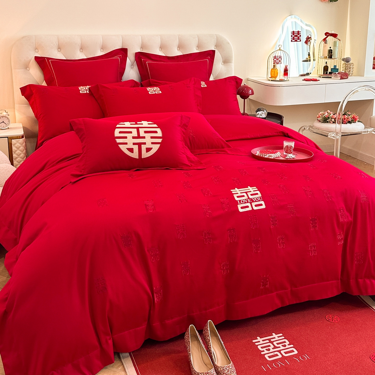 91家纺网 家纺一手货源 找家纺 置顶家纺 2025新款亲肤刺绣婚庆磨毛四件套 百囍图-大红