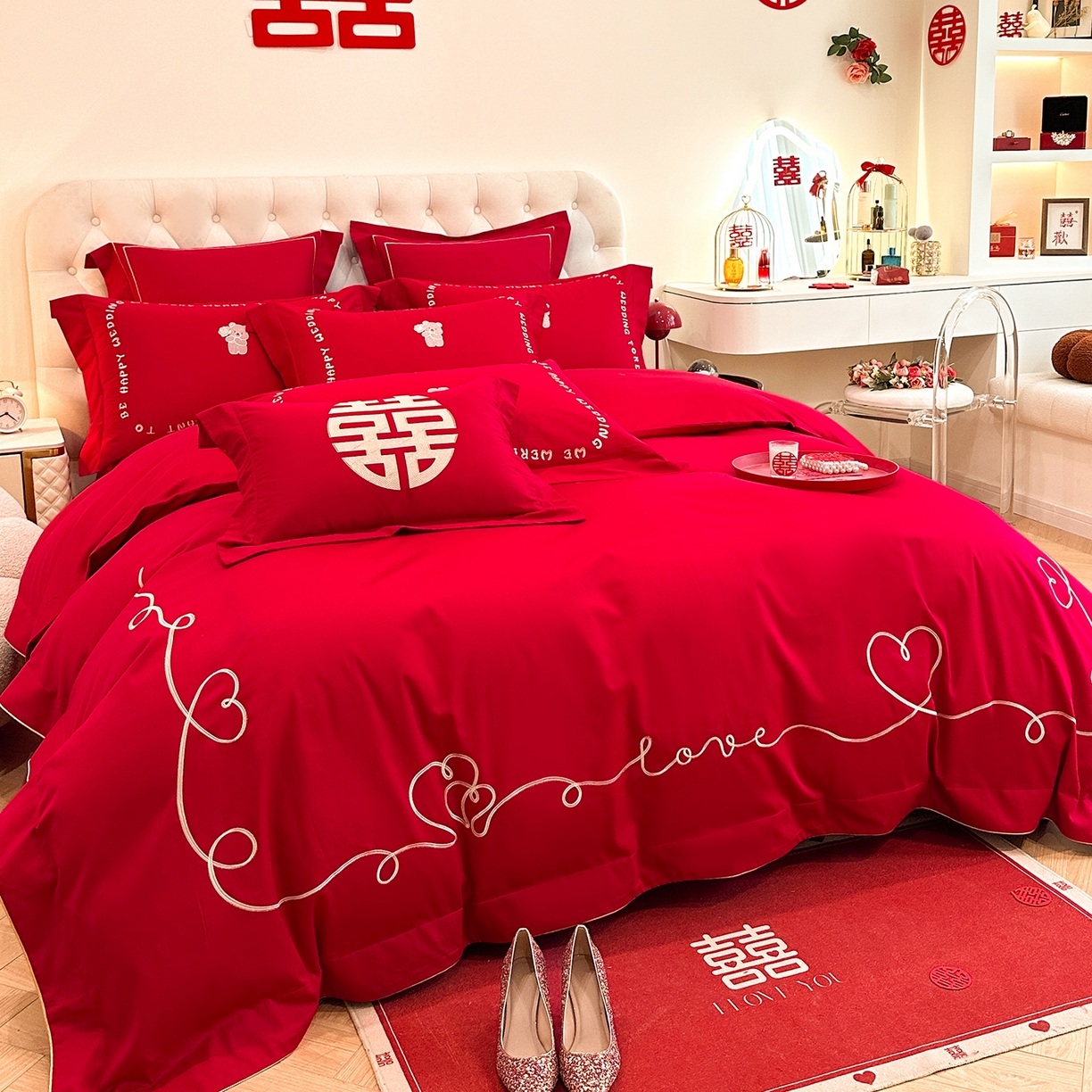 91家纺网 家纺一手货源 找家纺 置顶家纺 2025新款亲肤刺绣婚庆磨毛四件套 恩爱-大红