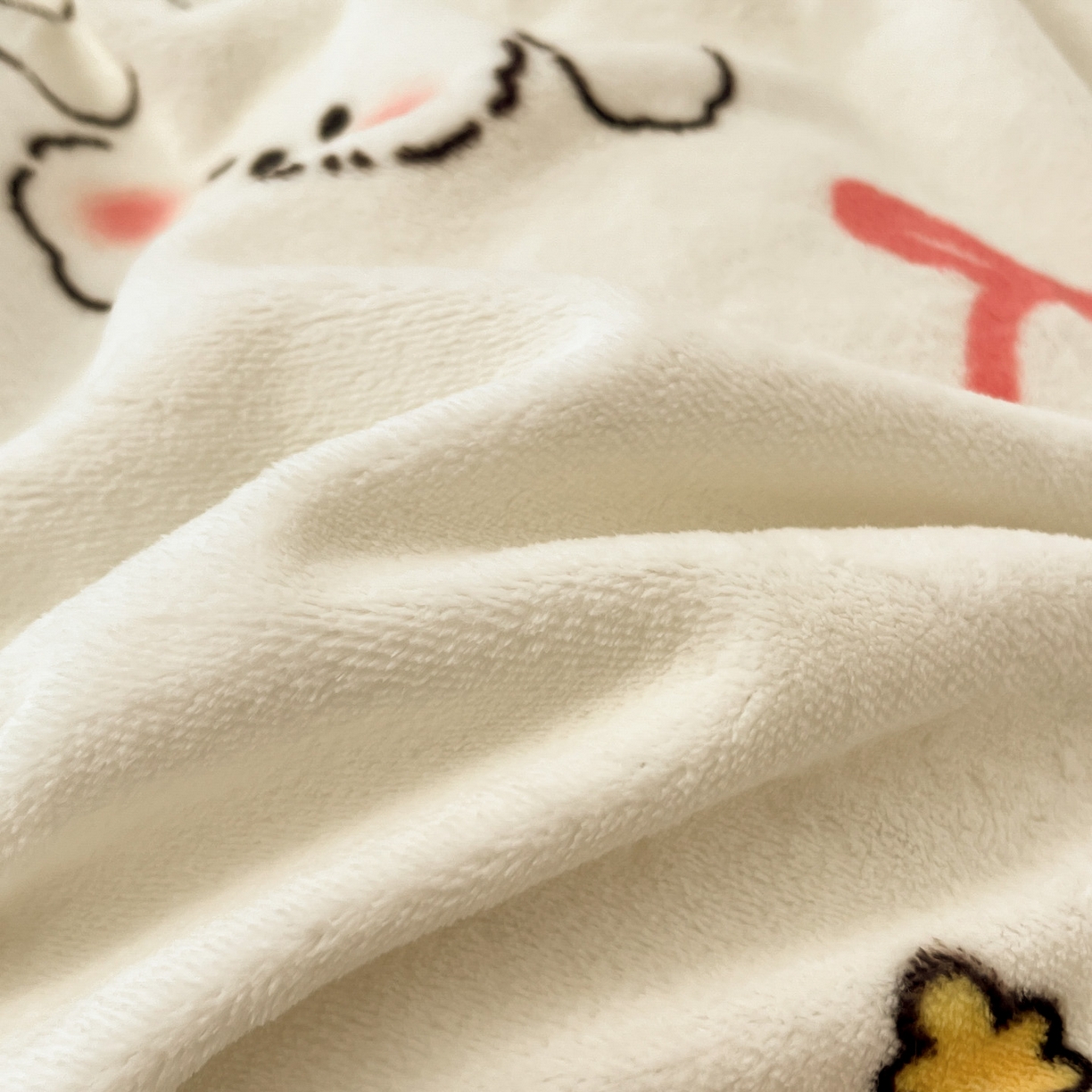 91家纺网 家纺一手货源 找家纺 酱子 2025新款牛奶绒印花四件套 D蝴蝶结狗