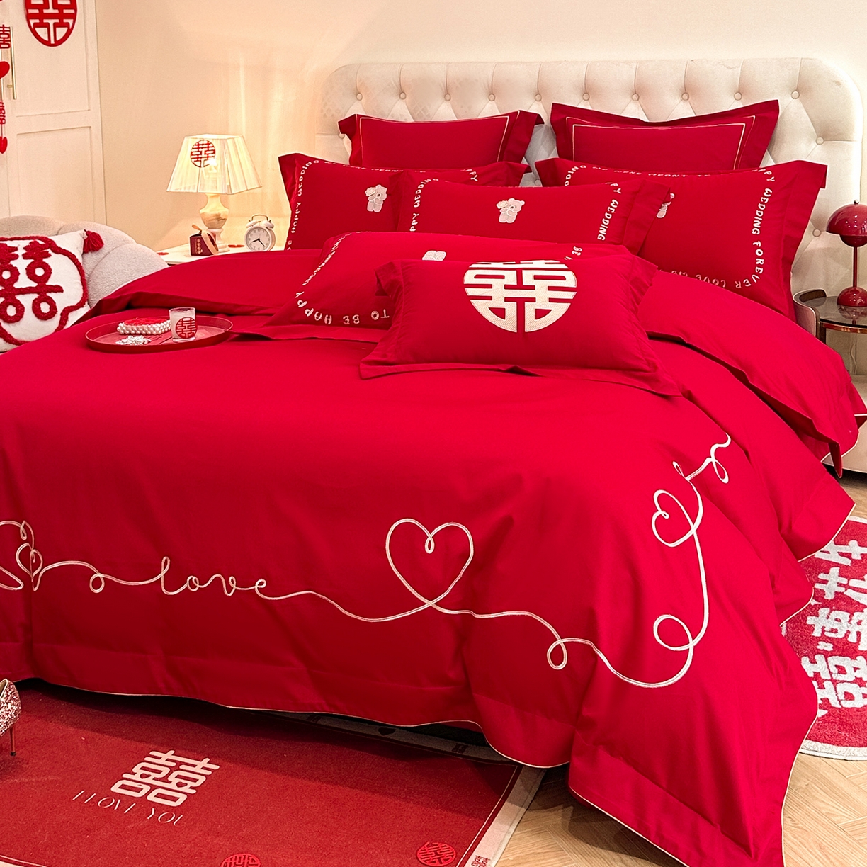 91家纺网 家纺一手货源 找家纺 置顶家纺 2025新款亲肤刺绣婚庆磨毛四件套 恩爱-大红