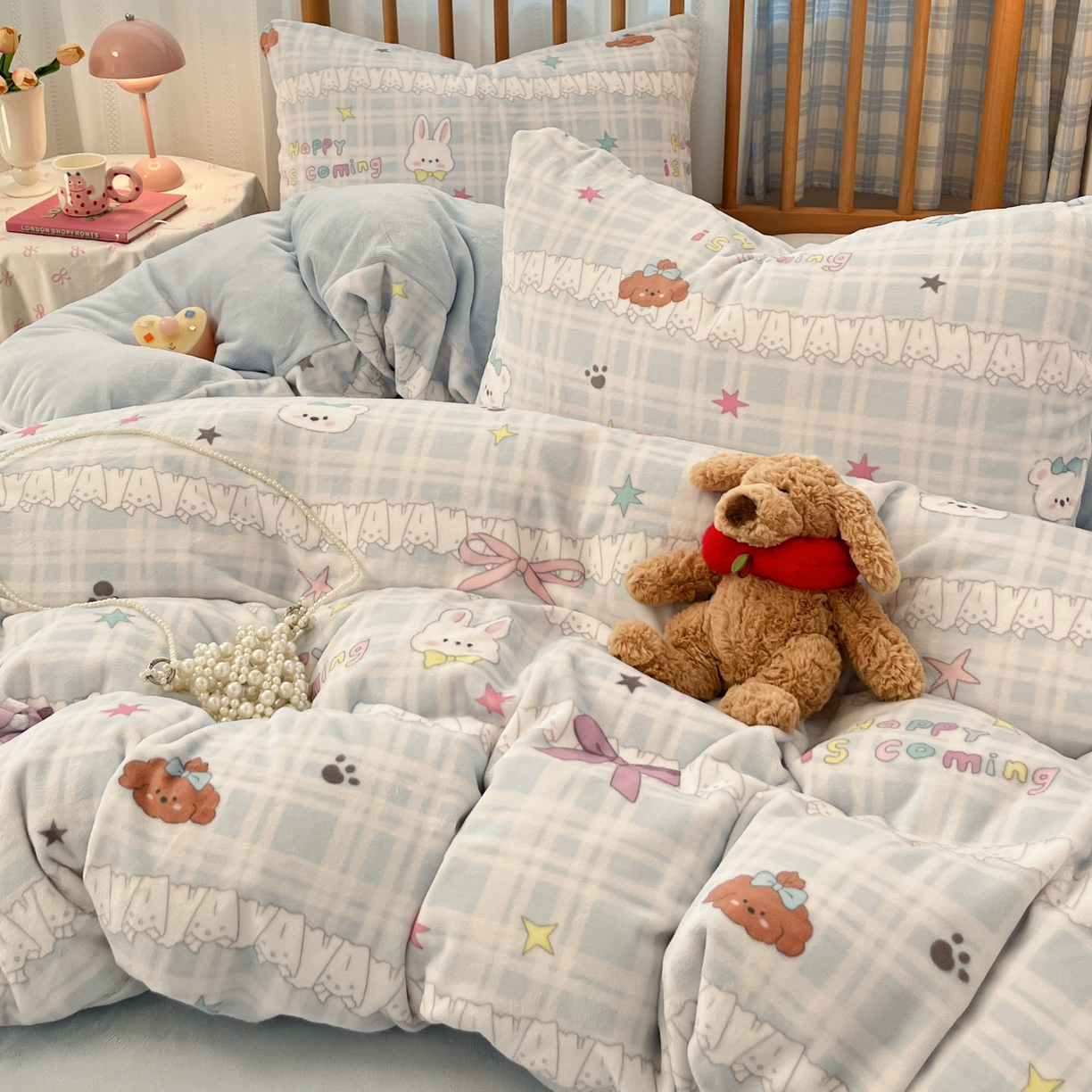 91家纺网 家纺一手货源 找家纺 酱子 2025新款牛奶绒印花四件套 D蕾丝萌境