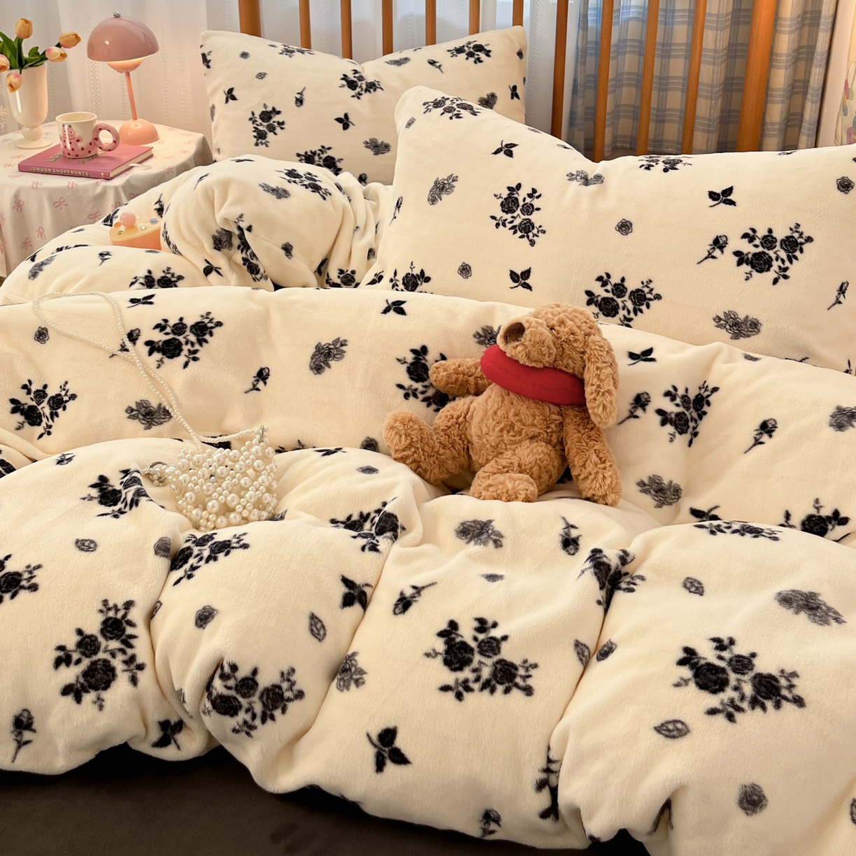 91家纺网 家纺一手货源 找家纺 酱子 2025新款牛奶绒印花四件套 D花汐