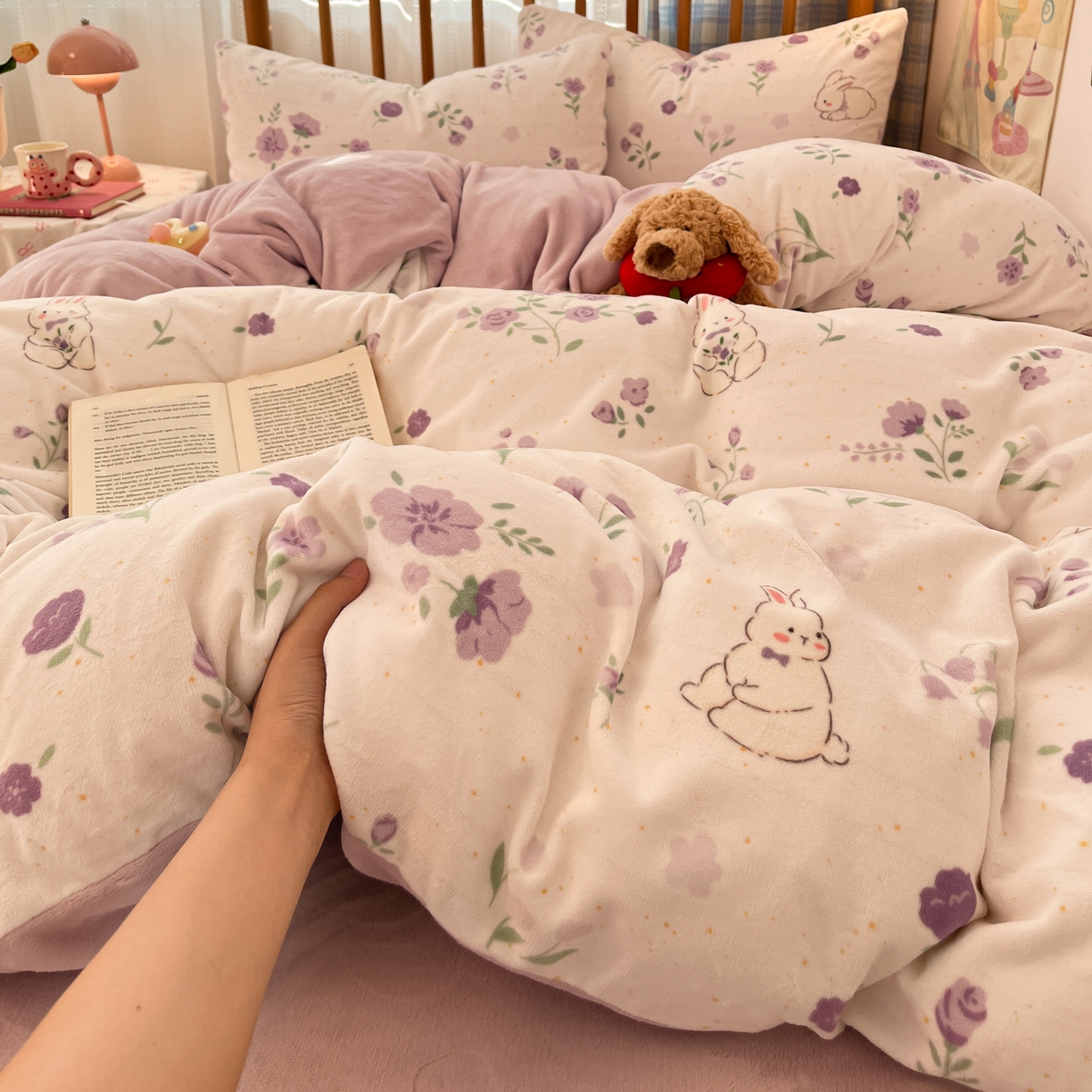 91家纺网 家纺一手货源 找家纺 酱子 2025新款牛奶绒印花四件套 D兔眠花笺