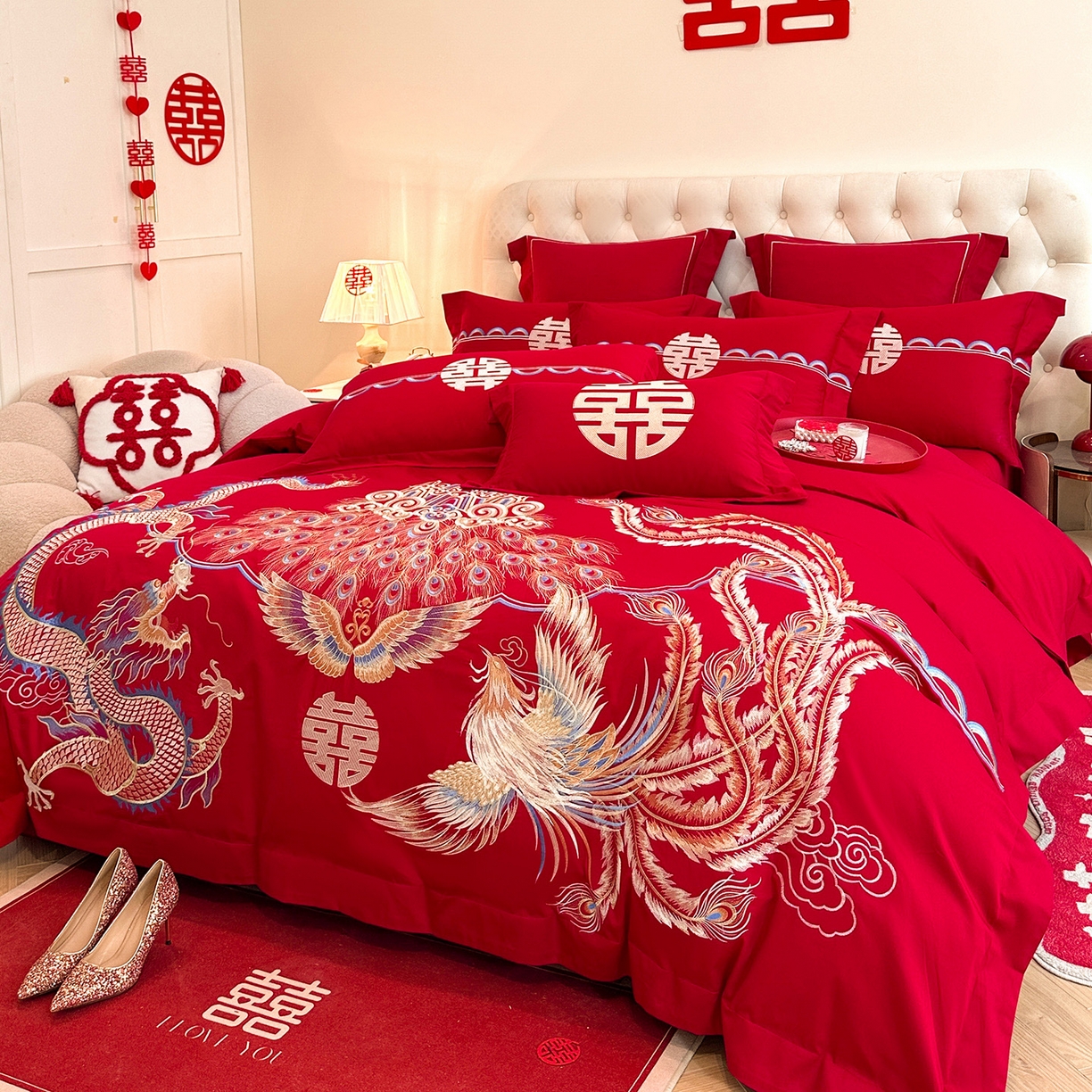 91家纺网 家纺一手货源 找家纺 置顶家纺 2025新款亲肤刺绣婚庆磨毛四件套 凤冠霞帔-大红