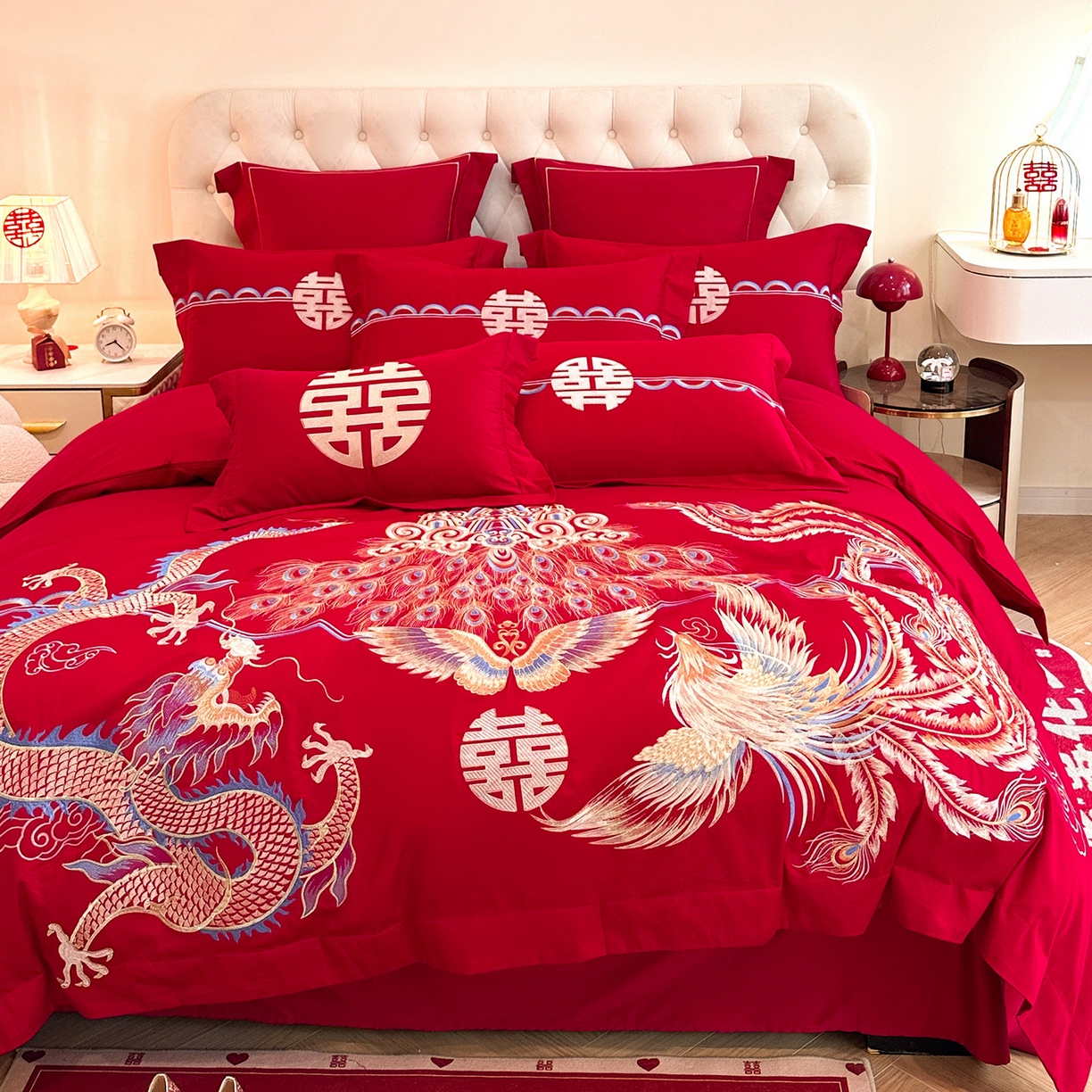 91家纺网 家纺一手货源 找家纺 置顶家纺 2025新款亲肤刺绣婚庆磨毛四件套 凤冠霞帔-大红