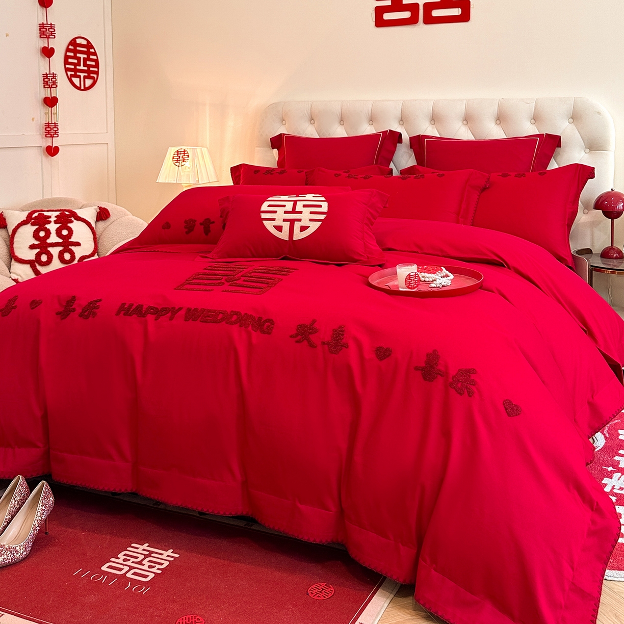 91家纺网 家纺一手货源 找家纺 置顶家纺 2025新款亲肤刺绣婚庆磨毛四件套 欢喜喜乐-大红