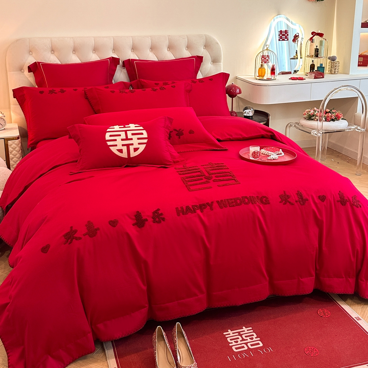 91家纺网 家纺一手货源 找家纺 置顶家纺 2025新款亲肤刺绣婚庆磨毛四件套 欢喜喜乐-大红