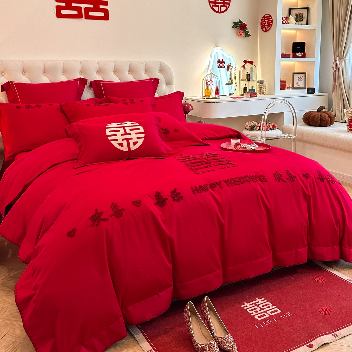 91家纺网 家纺一手货源 找家纺 置顶家纺 2025新款亲肤刺绣婚庆磨毛四件套 欢喜喜乐-大红