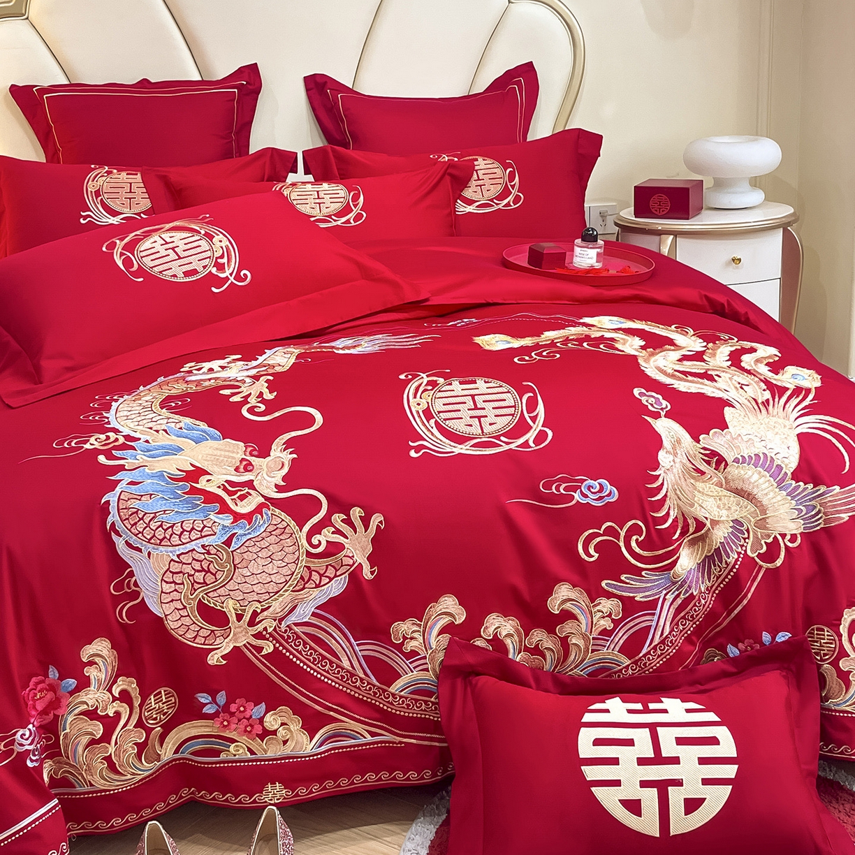 91家纺网 家纺一手货源 找家纺 置顶家纺 2025新款亲肤刺绣婚庆磨毛四件套 吉祥龙凤-大红