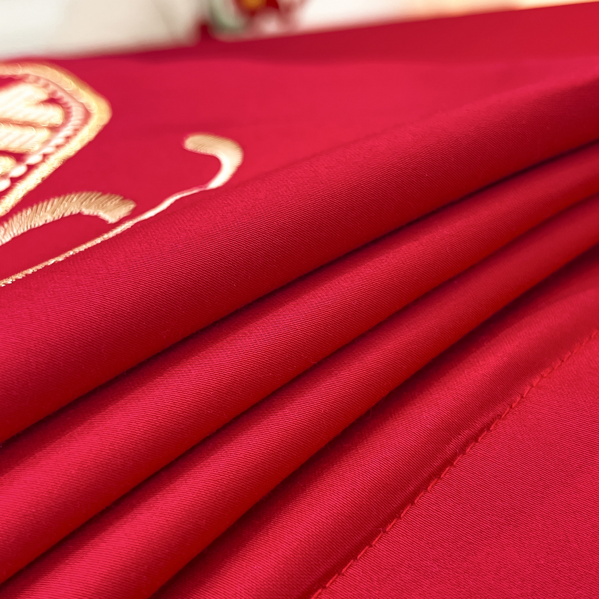 91家纺网 家纺一手货源 找家纺 置顶家纺 2025新款亲肤刺绣婚庆磨毛四件套 吉祥龙凤-大红