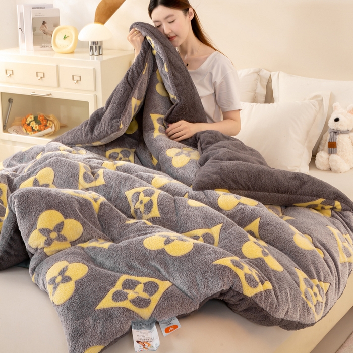 91家纺网 家纺一手货源 找家纺 （总）好梦来家纺（原锦茂家纺） 2025新款印花款A类雪花绒冬被羊羔绒冬被被芯冬季牛奶绒冬被