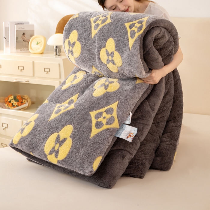 91家纺网 家纺一手货源 找家纺 （总）好梦来家纺（原锦茂家纺） 2025新款印花款A类雪花绒冬被羊羔绒冬被被芯冬季牛奶绒冬被