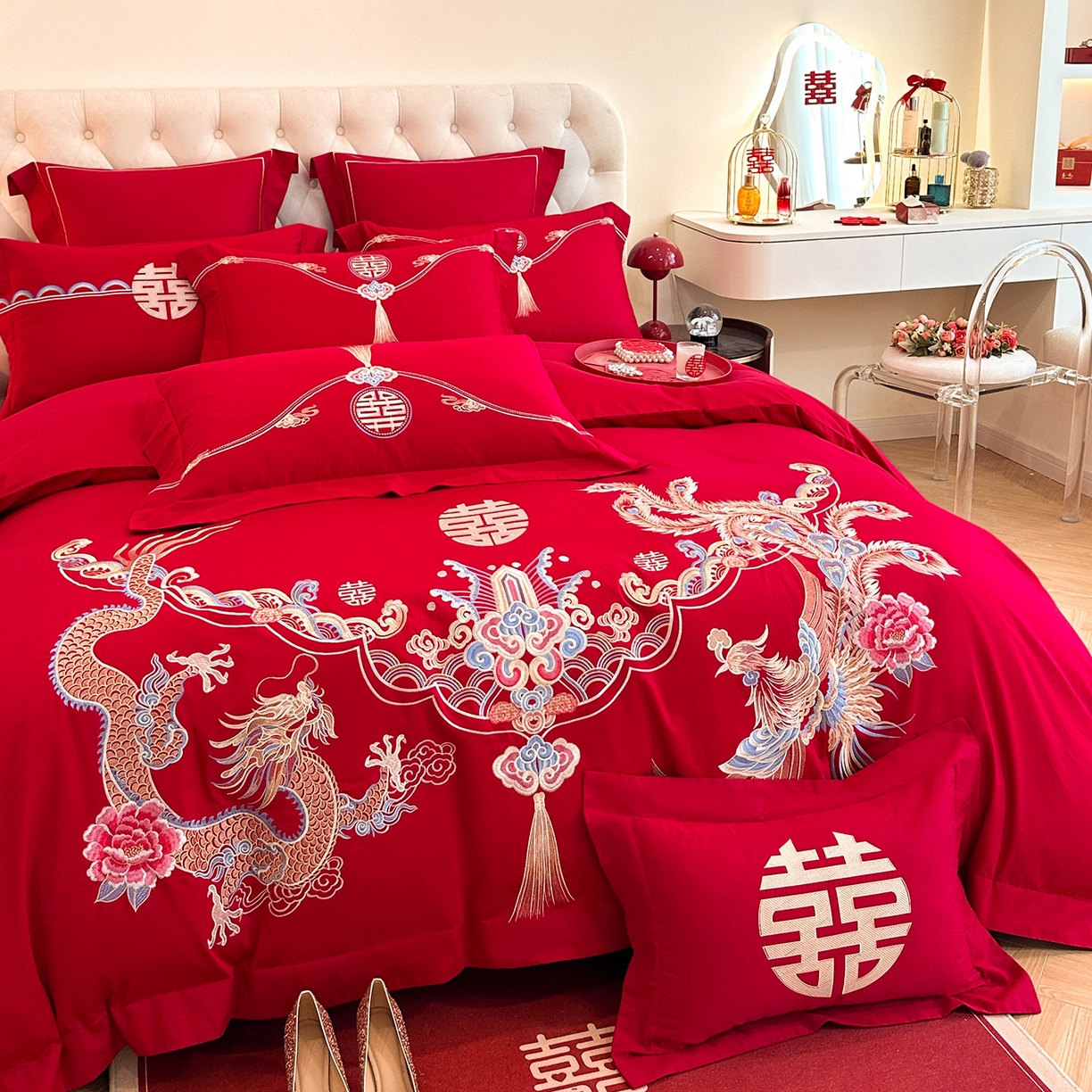 91家纺网 家纺一手货源 找家纺 置顶家纺 2025新款亲肤刺绣婚庆磨毛四件套 锦绣龙凤-大红