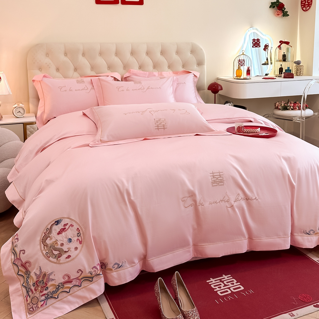 91家纺网 家纺一手货源 找家纺 置顶家纺 2025新款亲肤刺绣婚庆磨毛四件套 龙凤呈祥-粉