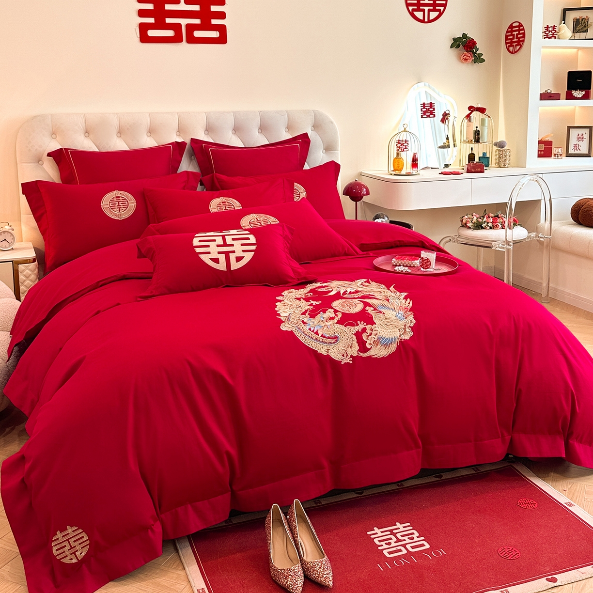 91家纺网 家纺一手货源 找家纺 置顶家纺 2025新款亲肤刺绣婚庆磨毛四件套 龙华凤贵-大红