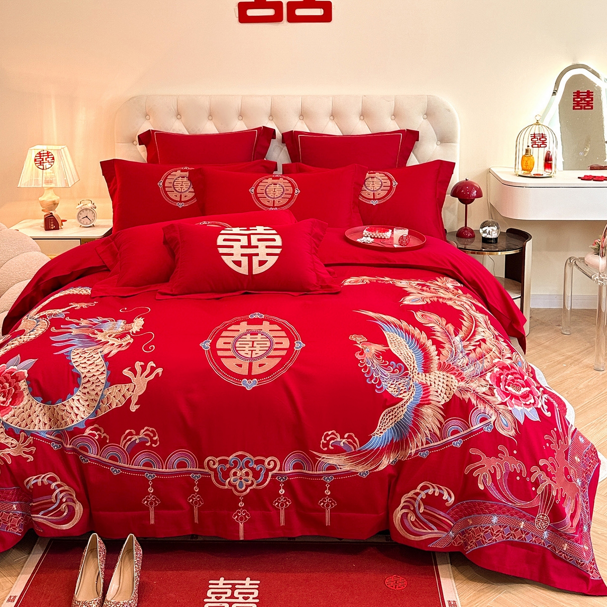 91家纺网 家纺一手货源 找家纺 置顶家纺 2025新款亲肤刺绣婚庆磨毛四件套 龙腾凤悦-大红