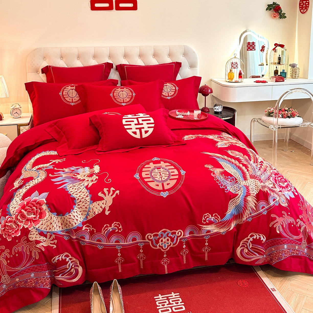 91家纺网 家纺一手货源 找家纺 置顶家纺 2025新款亲肤刺绣婚庆磨毛四件套 龙腾凤悦-大红