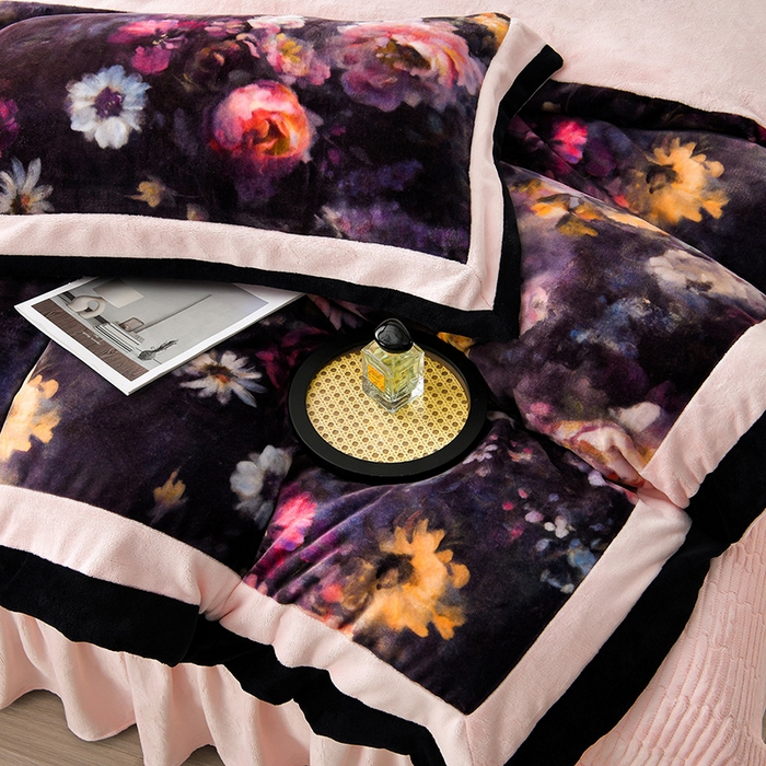 91家纺网 家纺一手货源 找家纺 馨梦缘 2025新款牛奶绒数码印花四件套 百花齐放-粉