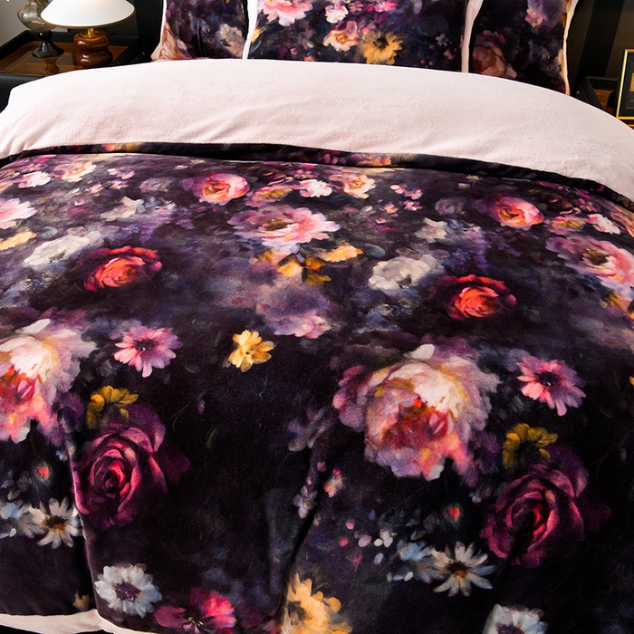 91家纺网 家纺一手货源 找家纺 馨梦缘 2025新款牛奶绒数码印花四件套 百花齐放-粉