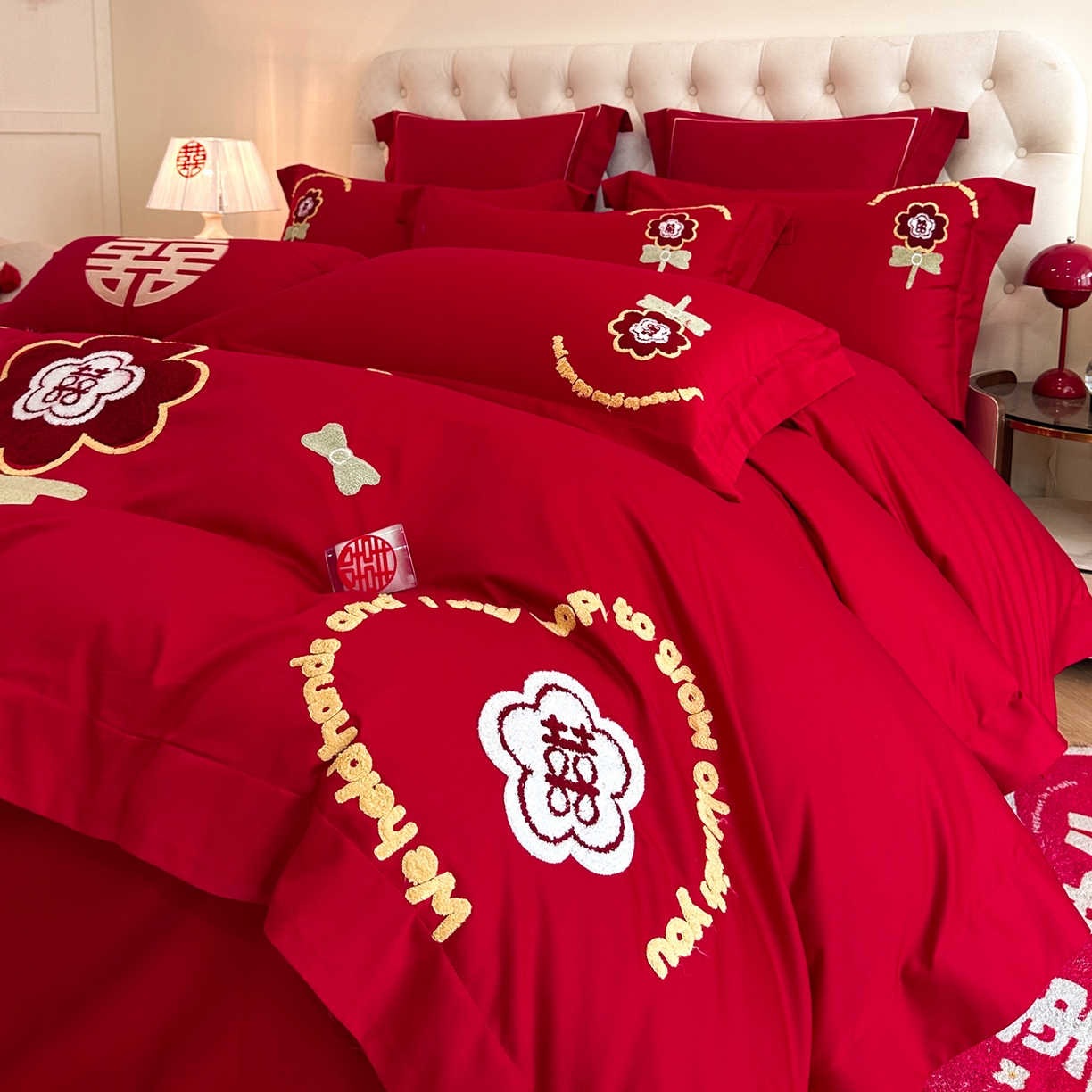 91家纺网 家纺一手货源 找家纺 置顶家纺 2025新款亲肤刺绣婚庆磨毛四件套 美合-大红