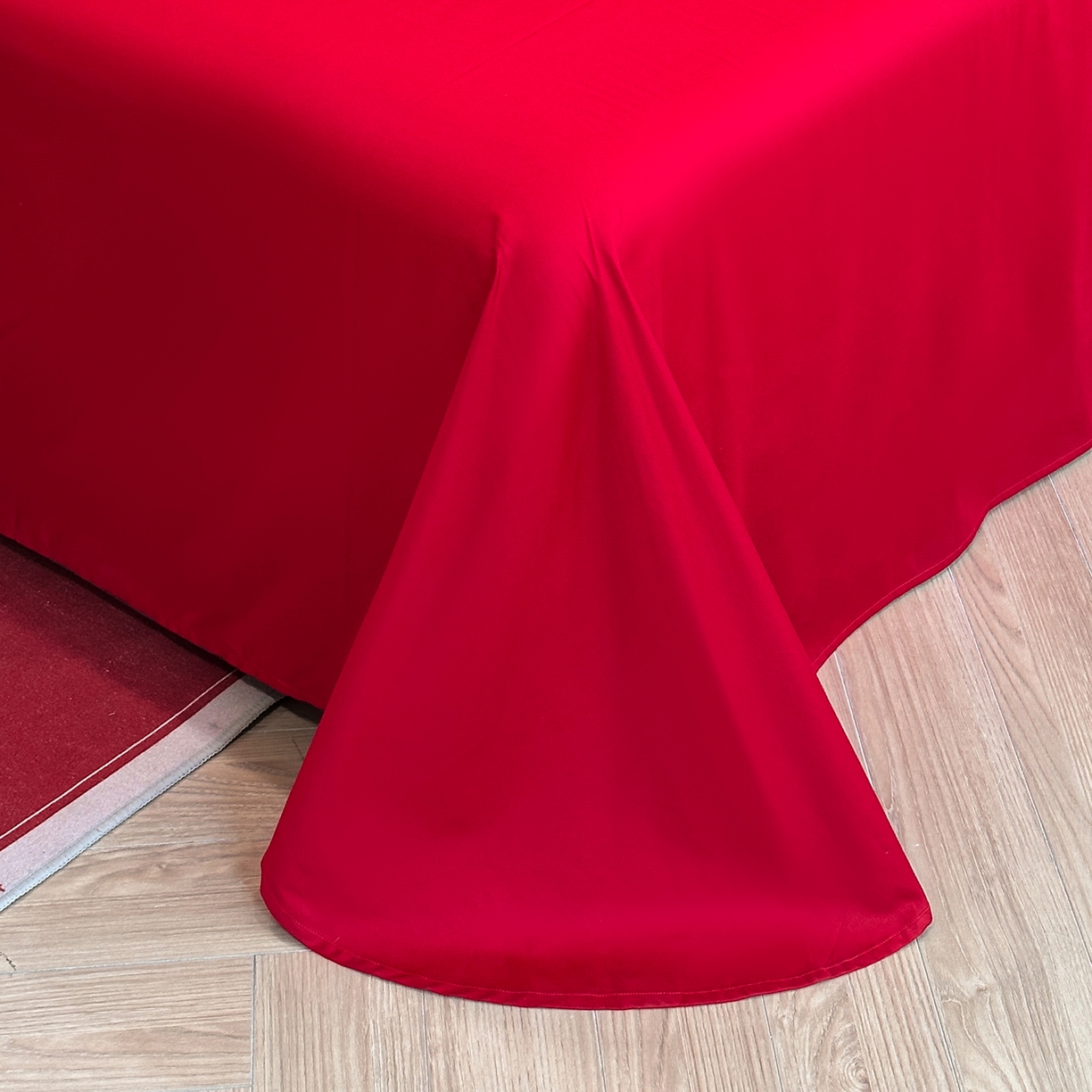 91家纺网 家纺一手货源 找家纺 置顶家纺 2025新款亲肤刺绣婚庆磨毛四件套 美合-大红