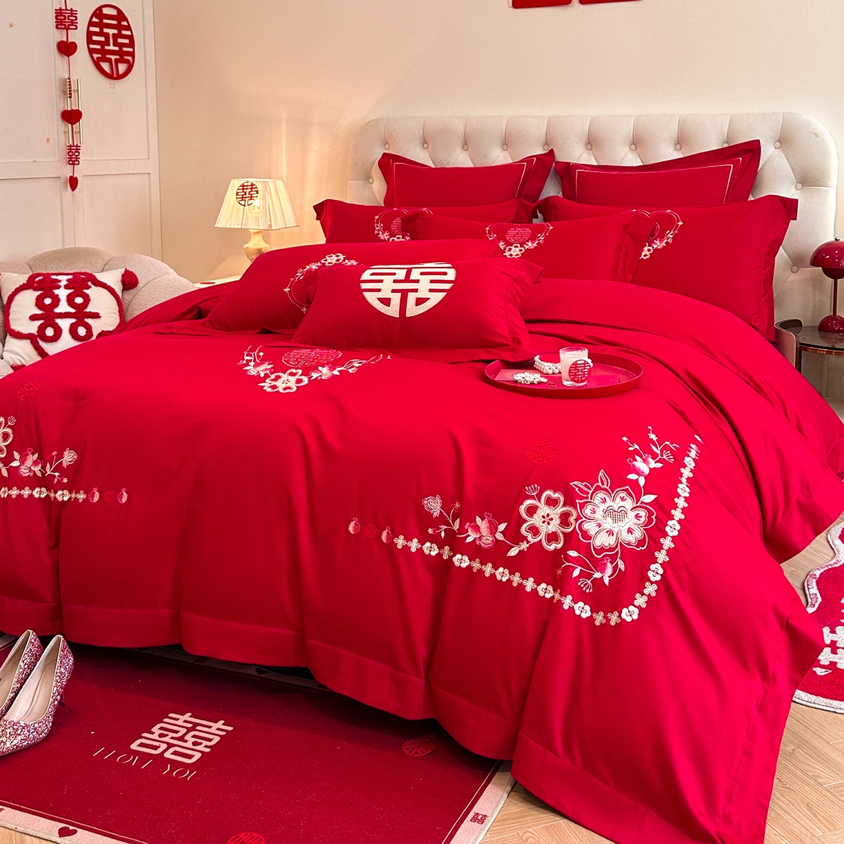 91家纺网 家纺一手货源 找家纺 置顶家纺 2025新款亲肤刺绣婚庆磨毛四件套 倾心-大红