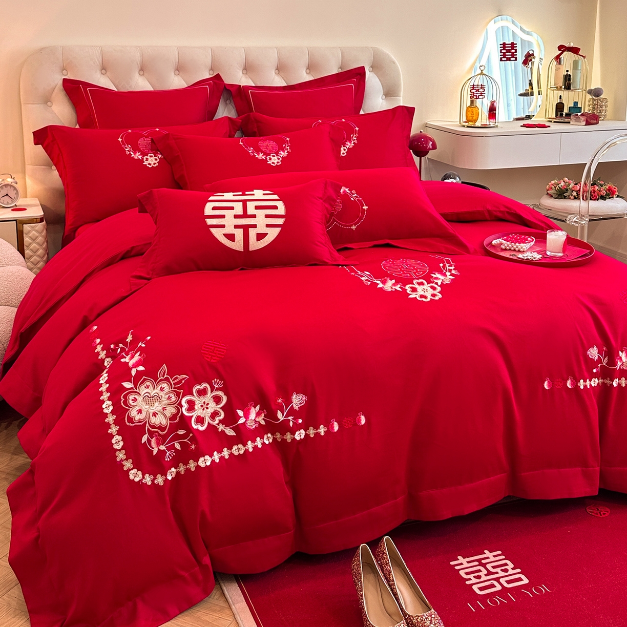 91家纺网 家纺一手货源 找家纺 置顶家纺 2025新款亲肤刺绣婚庆磨毛四件套 倾心-大红