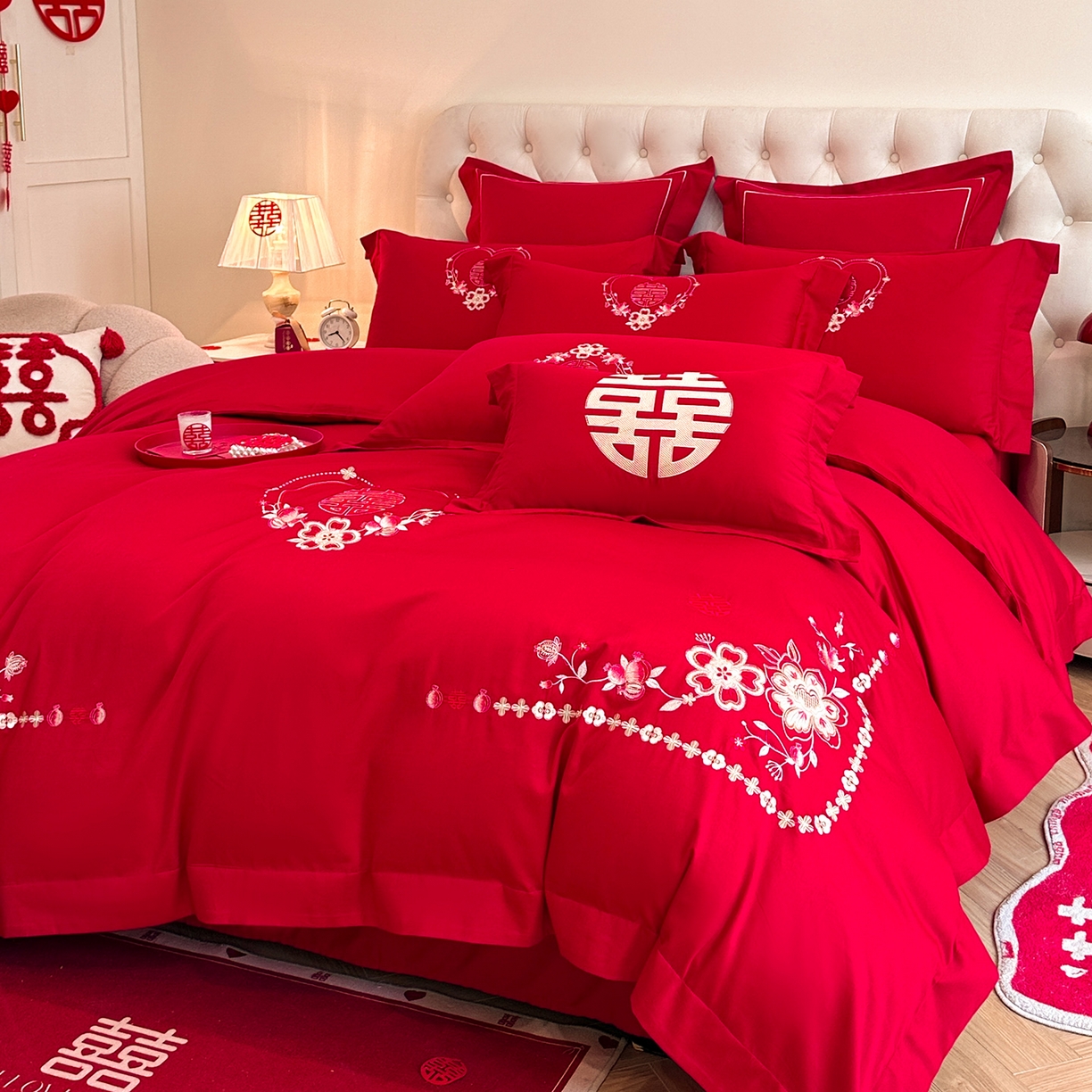 91家纺网 家纺一手货源 找家纺 置顶家纺 2025新款亲肤刺绣婚庆磨毛四件套 倾心-大红
