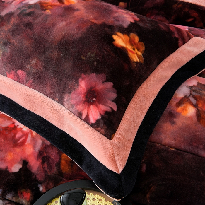 91家纺网 家纺一手货源 找家纺 馨梦缘 2025新款牛奶绒数码印花四件套 百花齐放-桔