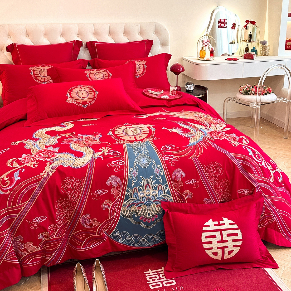 91家纺网 家纺一手货源 找家纺 置顶家纺 2025新款亲肤刺绣婚庆磨毛四件套 盛世龙凤-大红