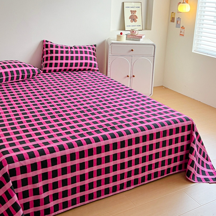 91家纺网 家纺一手货源 找家纺 感遇 2025新款全棉磨毛A类床单床笠三件套 玫红格