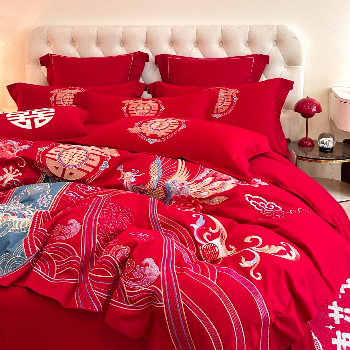 91家纺网 家纺一手货源 找家纺 置顶家纺 2025新款亲肤刺绣婚庆磨毛四件套 盛世龙凤-大红