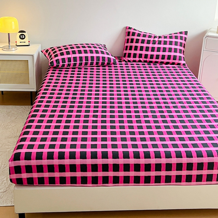 91家纺网 家纺一手货源 找家纺 感遇 2025新款全棉磨毛A类床单床笠三件套 玫红格