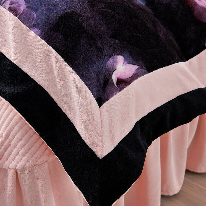 91家纺网 家纺一手货源 找家纺 馨梦缘 2025新款牛奶绒数码印花四件套 玫瑰时光-粉