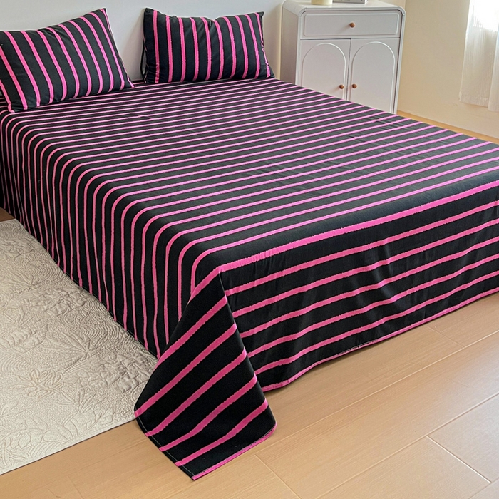 91家纺网 家纺一手货源 找家纺 感遇 2025新款全棉磨毛A类床单床笠三件套 玫红条纹