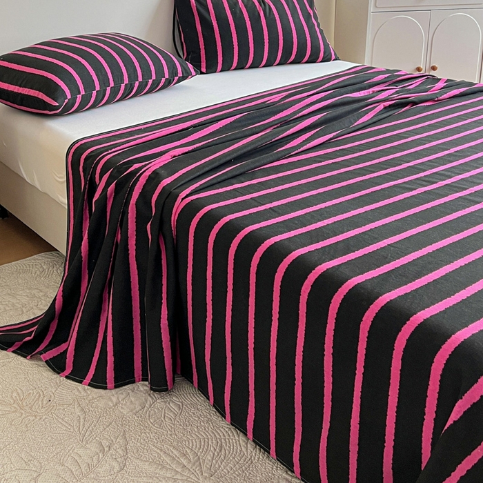 91家纺网 家纺一手货源 找家纺 感遇 2025新款全棉磨毛A类床单床笠三件套 玫红条纹