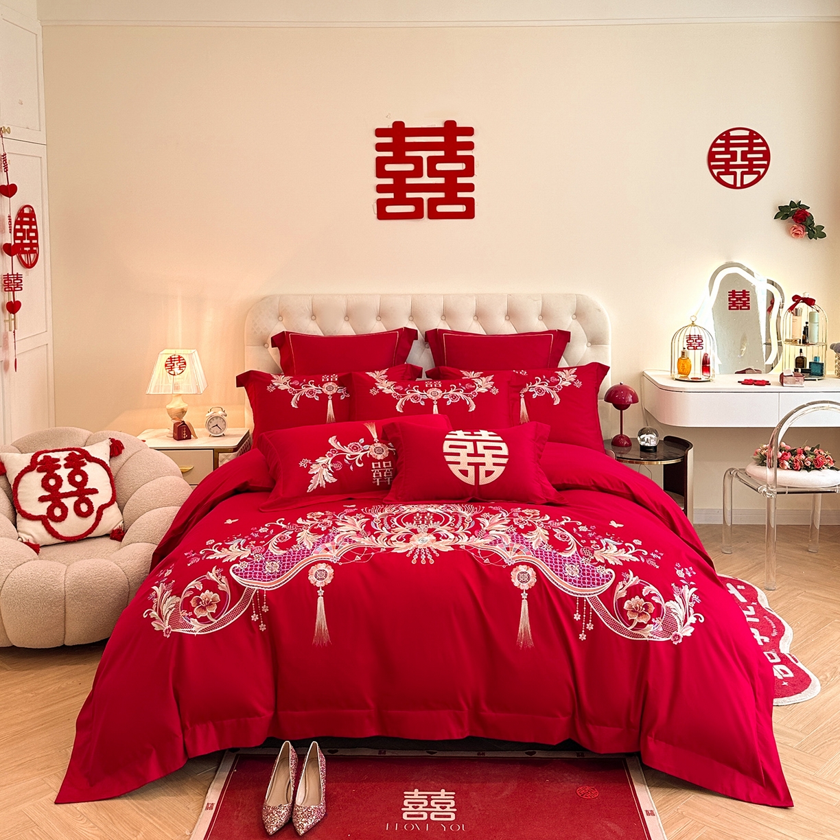91家纺网 家纺一手货源 找家纺 置顶家纺 2025新款亲肤刺绣婚庆磨毛四件套 天作之合-大红