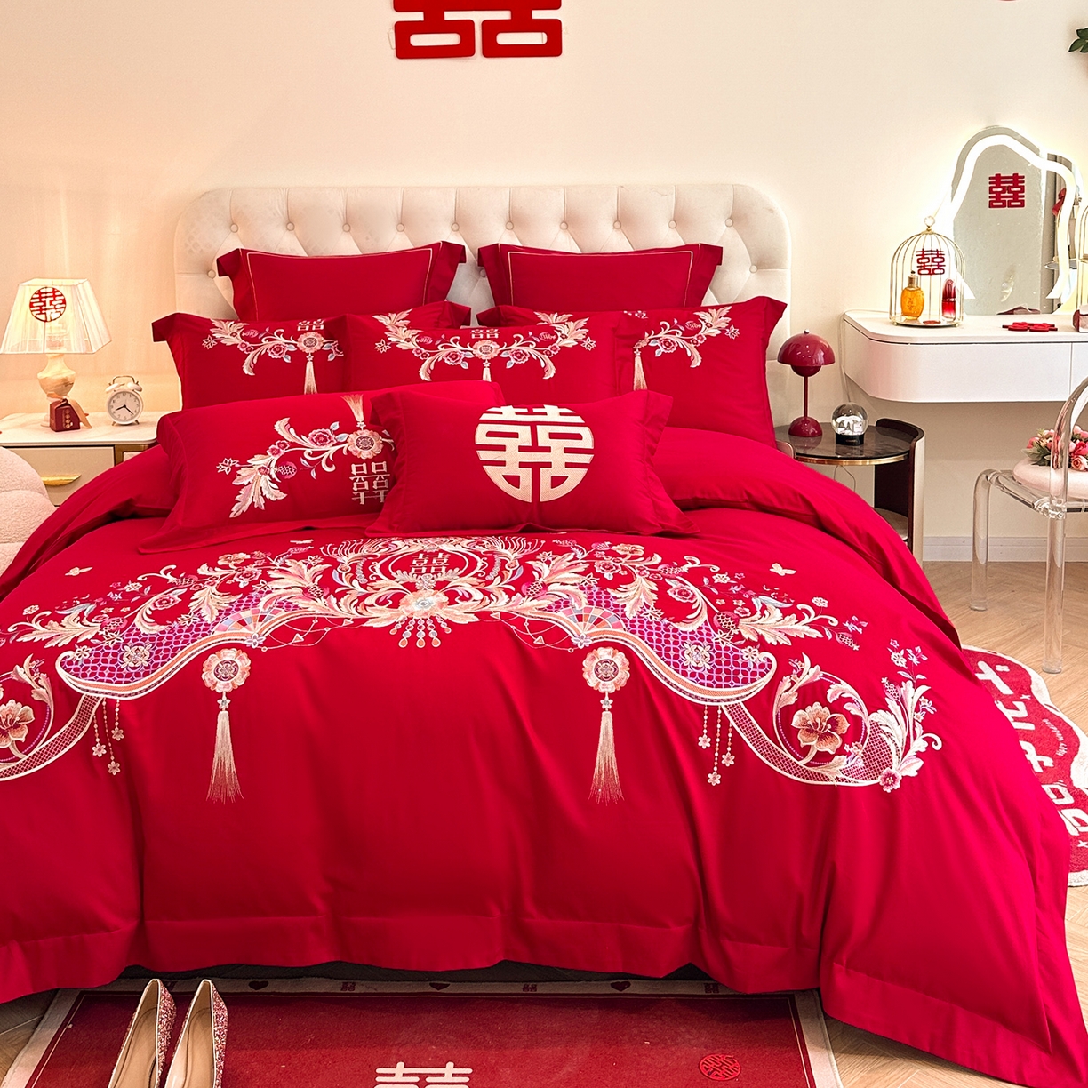 91家纺网 家纺一手货源 找家纺 置顶家纺 2025新款亲肤刺绣婚庆磨毛四件套 天作之合-大红